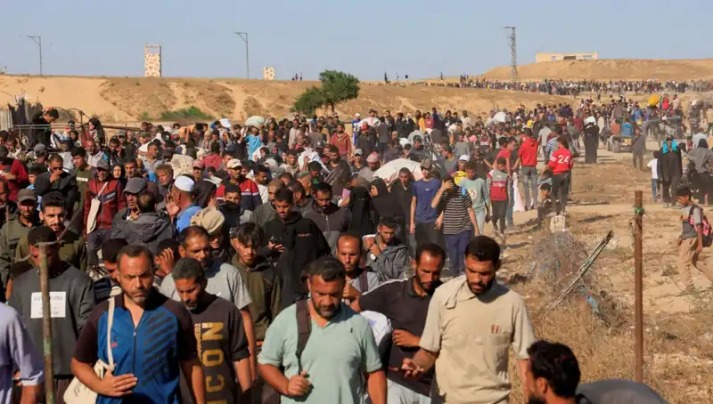 Gazze'deki İnsani Yardım Bekleyenlere Ateş Açıldı: 15 Filistinli Hayatını Kaybetti